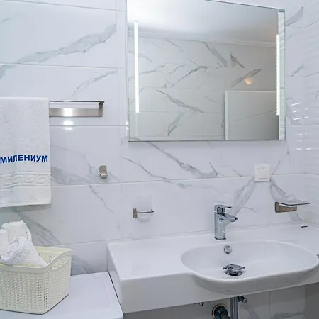 Апартаменты Sea View With Free Parking *