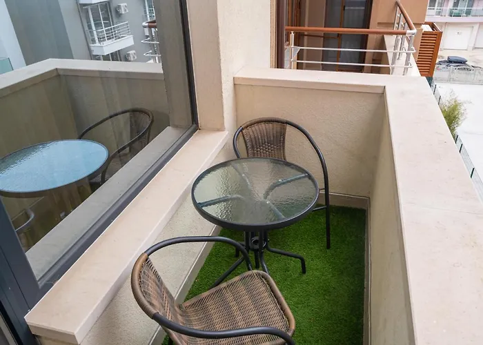 Apartment Sea View With Free Parking