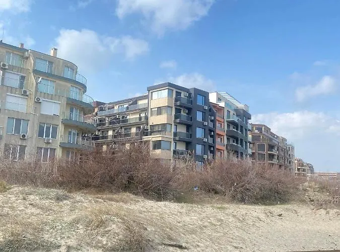 Apartment Sea View With Free Parking